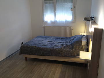 Roomlala | Room For Rent In Décines-charpieu