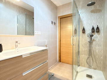 Colocation València 651933-9