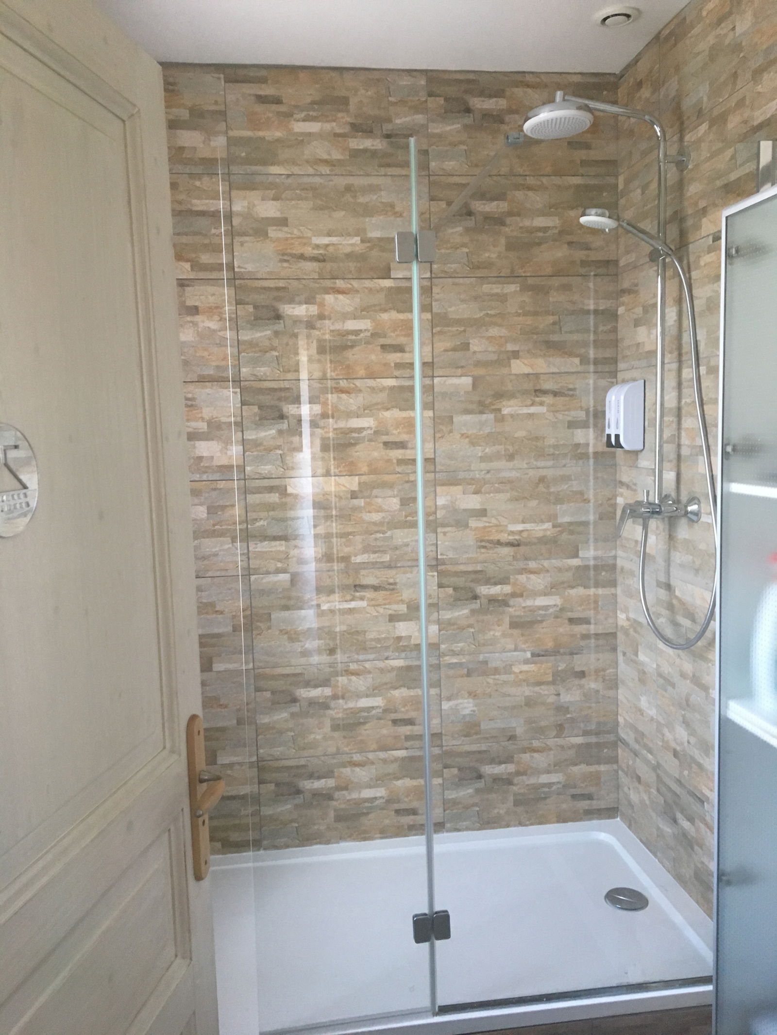 Homestay Asnières-sur-Seine 240921