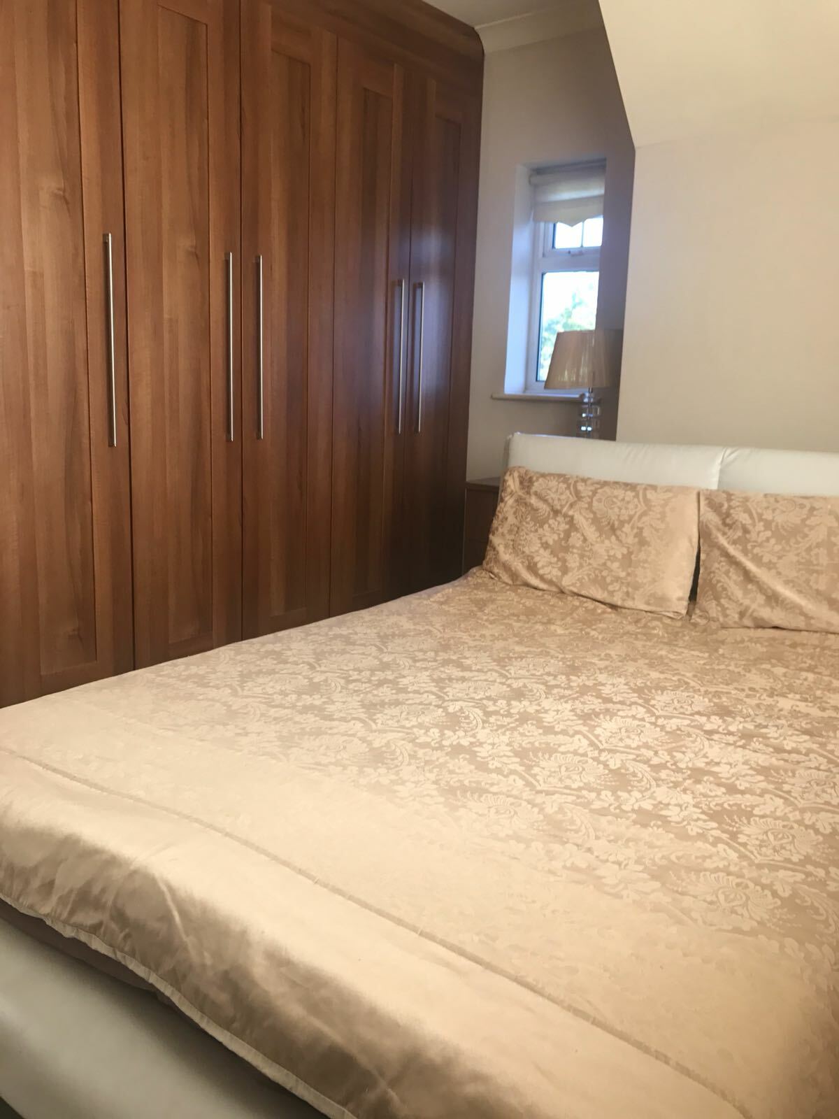 Homestay E2 9JG 210204