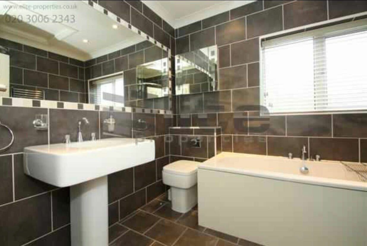 Homestay E2 9JG 210204