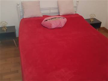 Roomlala | Room For Rent In Montereau-fault-yonne/women Exclusively