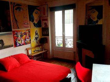 Roomlala | Room For Rent In Montmartre