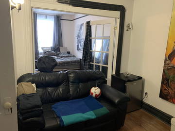 Roomlala | Room For Rent In Montreal