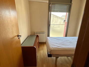 Roomlala | Room for rent in Terrassa