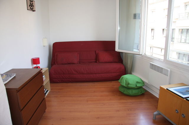 Homestay Paris 51529