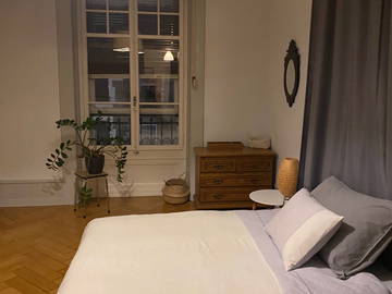 Roomlala | Room for rent in the Eaux Vives district