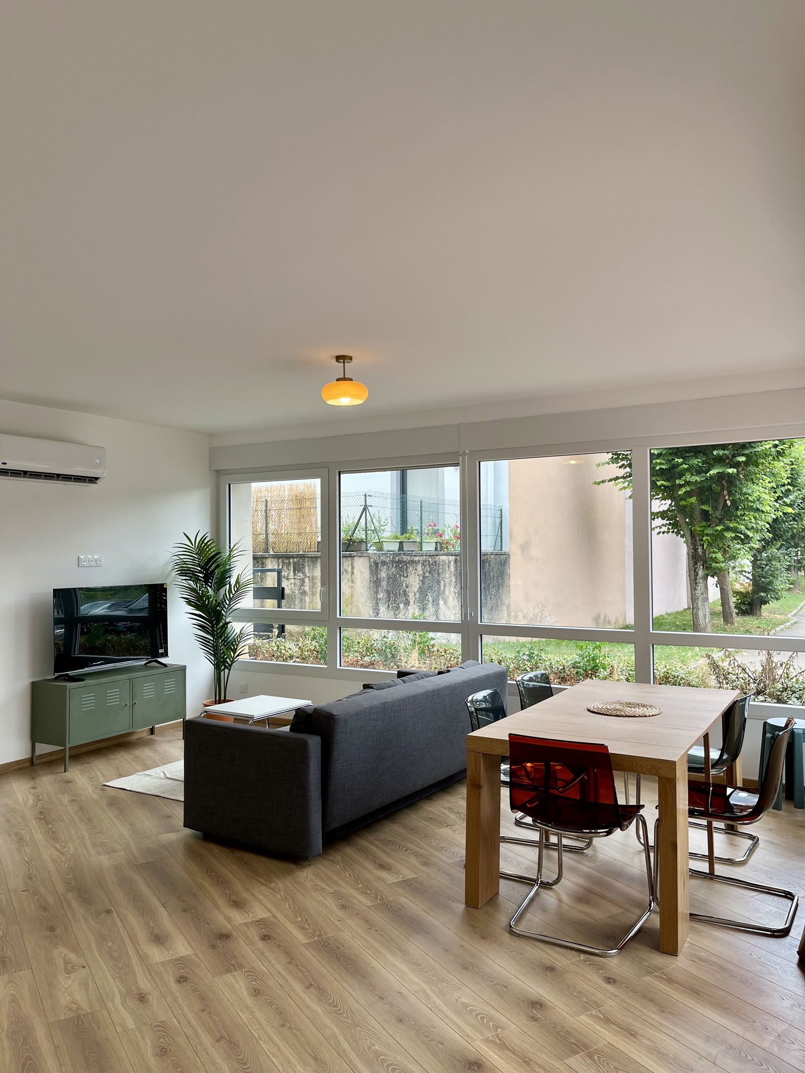 Homestay Yutz 658026