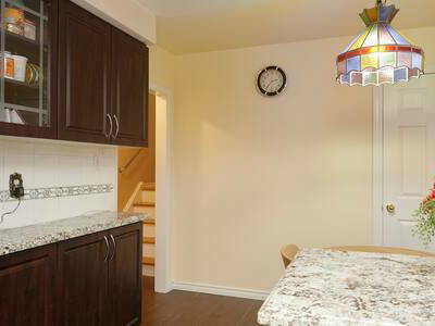 Homestay Mississauga 234484-3