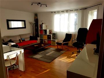 Roomlala | Room For Rent Near Paris In A Large Apartment