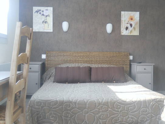 Quartos De Hóspedes Villeneuve-Tolosane 42978-1