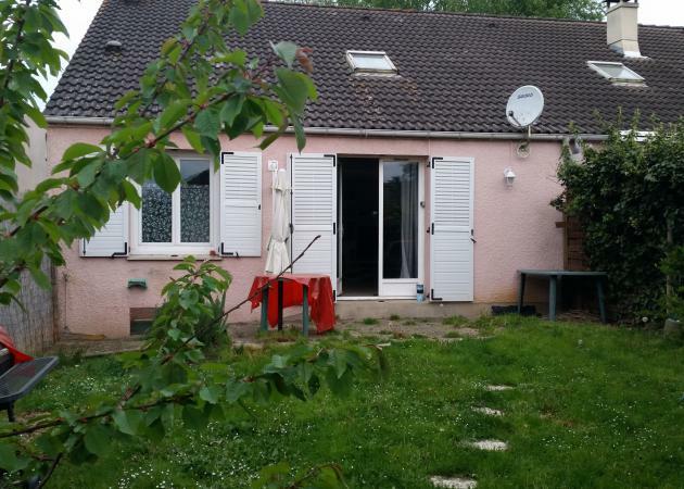 Homestay Jouy-le-Moutier 241593