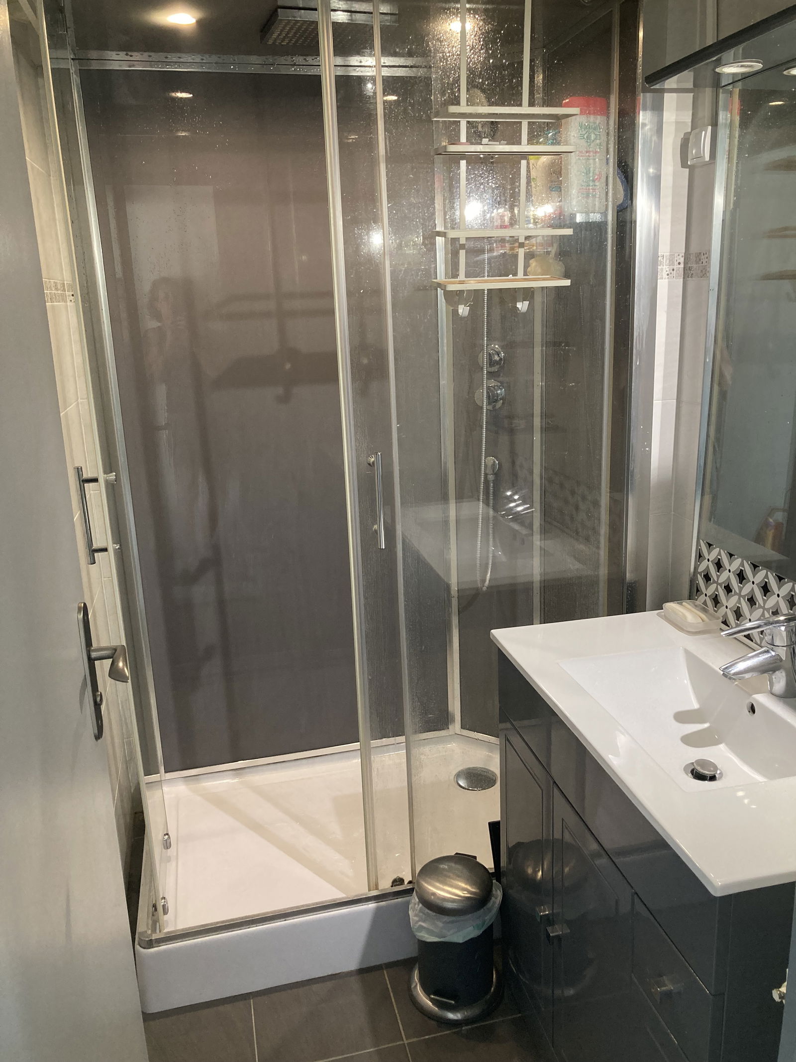 Homestay Pessac 641202