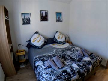 Roomlala | Room in a house near Melun train station