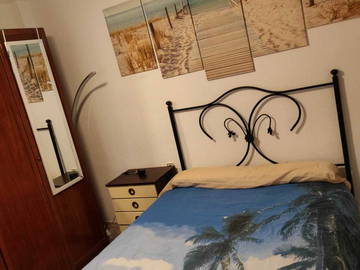 Roomlala | Room in a new apartment in the center of Alicante