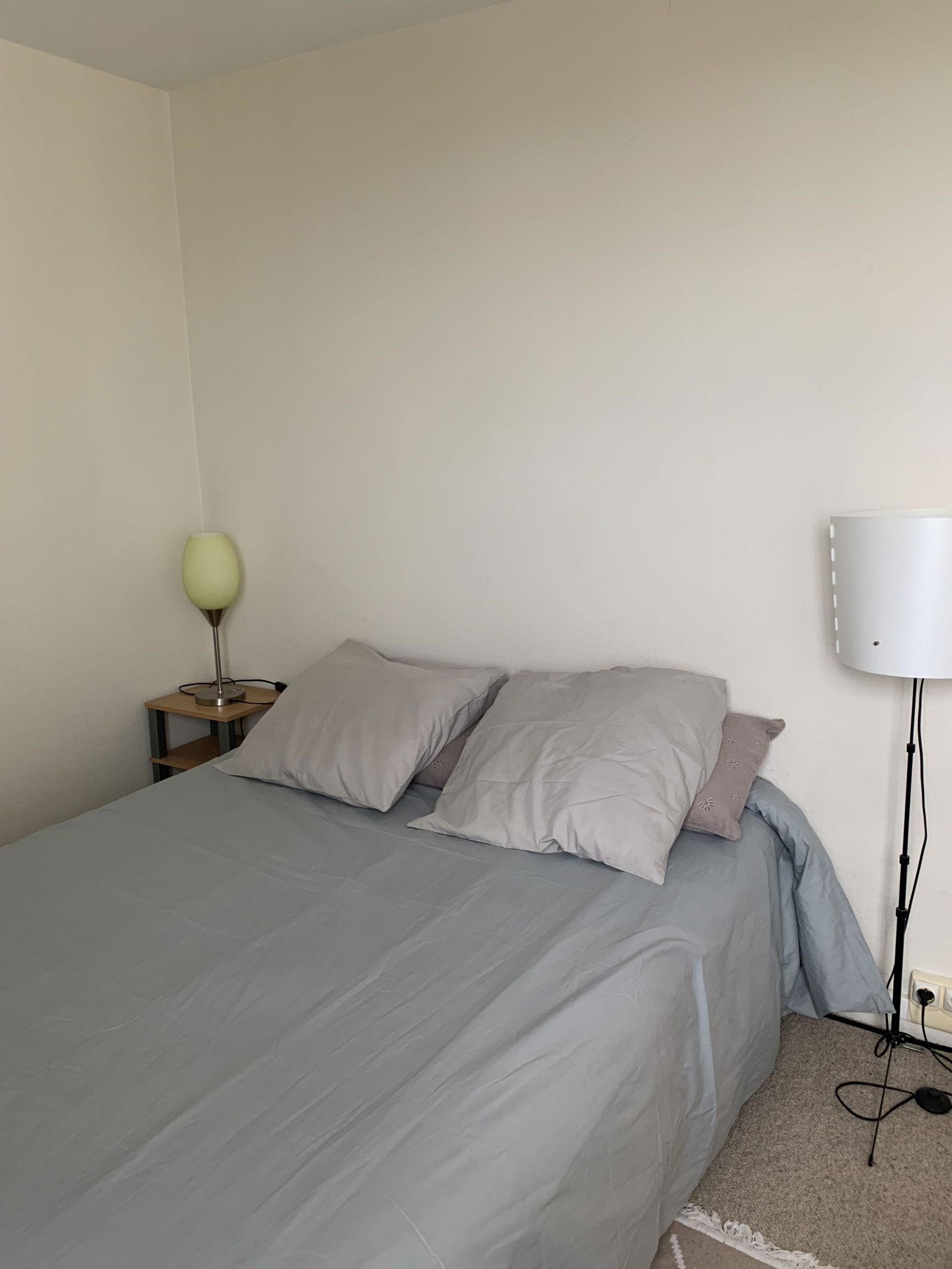 Bed And Breakfast Suresnes 608099