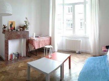 Roomlala | Room in a shared apartment, Lille