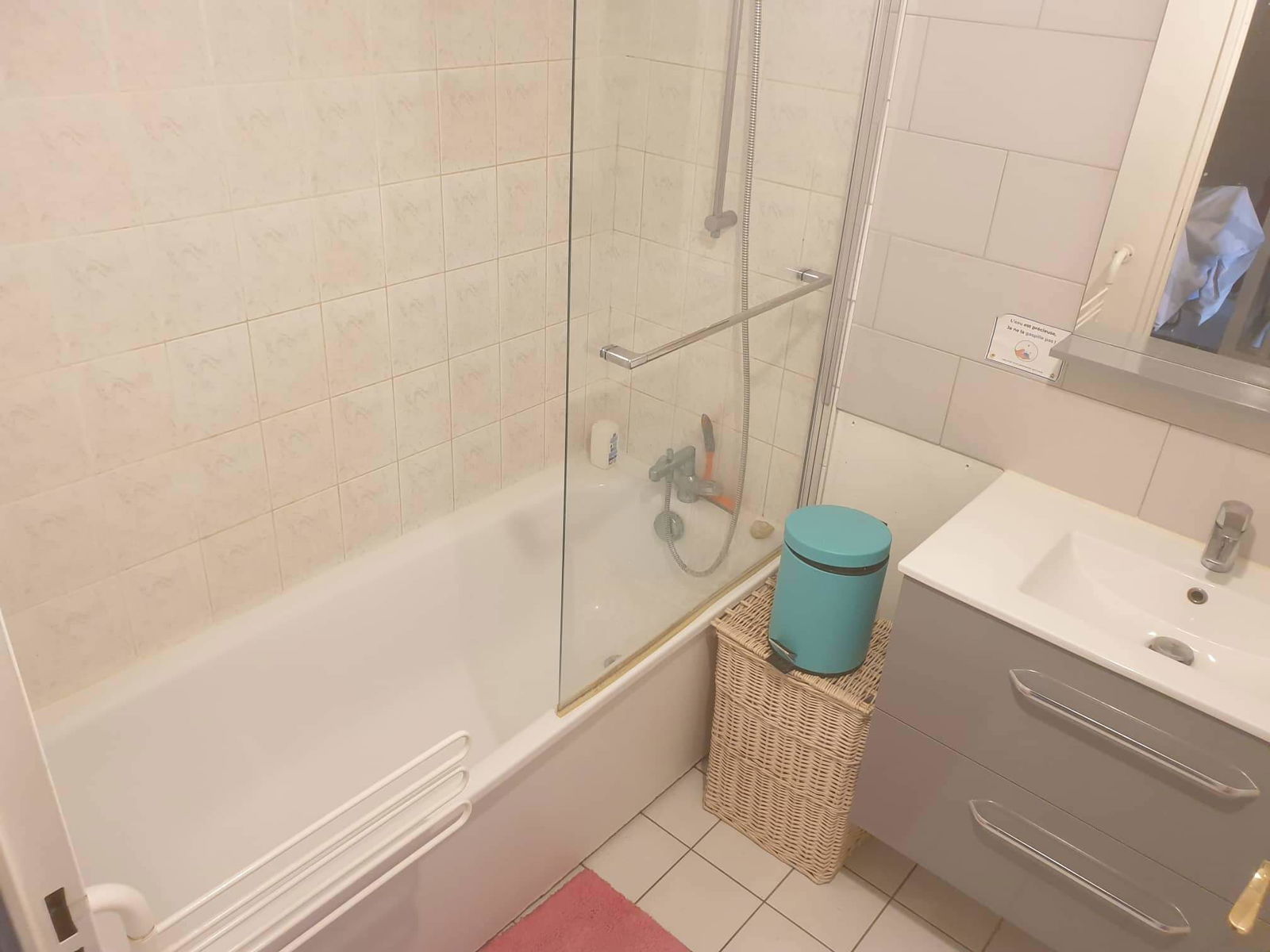 Homestay Combs-la-Ville 476318