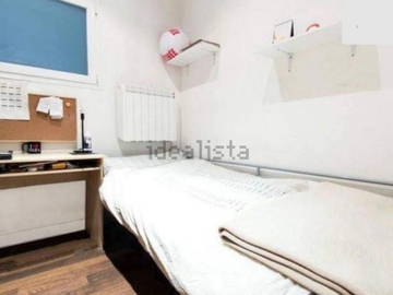 Roomlala | Room in Chueca Court in a Non-Smoking Apartment