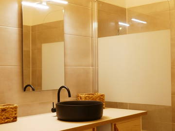 Shared Accommodation Valence 266163-5