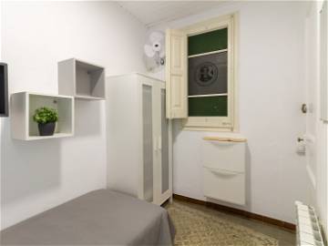 Room For Rent Barcelona 246000