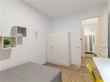 Room For Rent Barcelona 246004