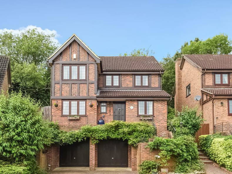 Collocazione England 154570-1