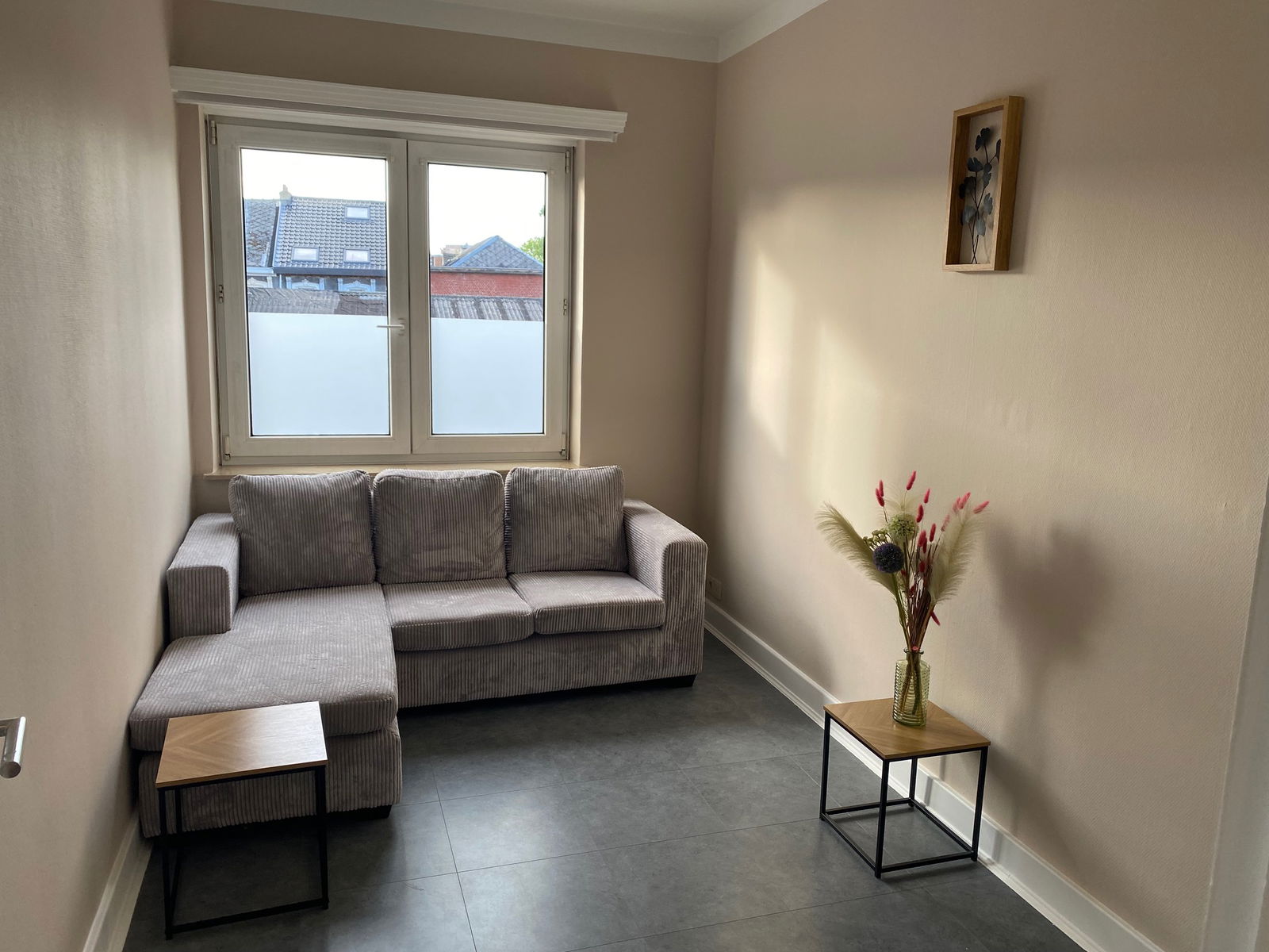 Homestay Charleroi 380029