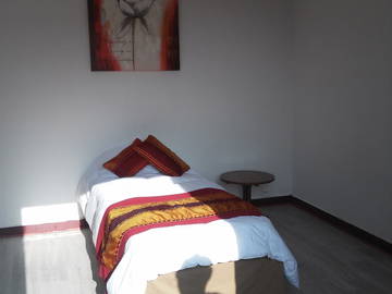 Room For Rent Chizé 306394