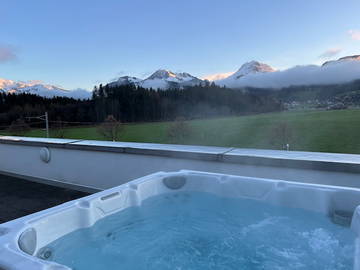 Roomlala | Room in superb 130m² penthouse. Terrace with jacuzzi