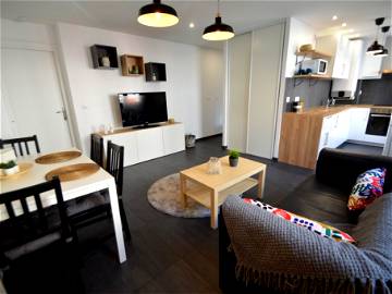Roomlala | Room In T4 New And Fully Furnished Quiet