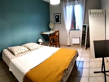 Roomlala | Room in the house 11 M2 bed 160 for a couple