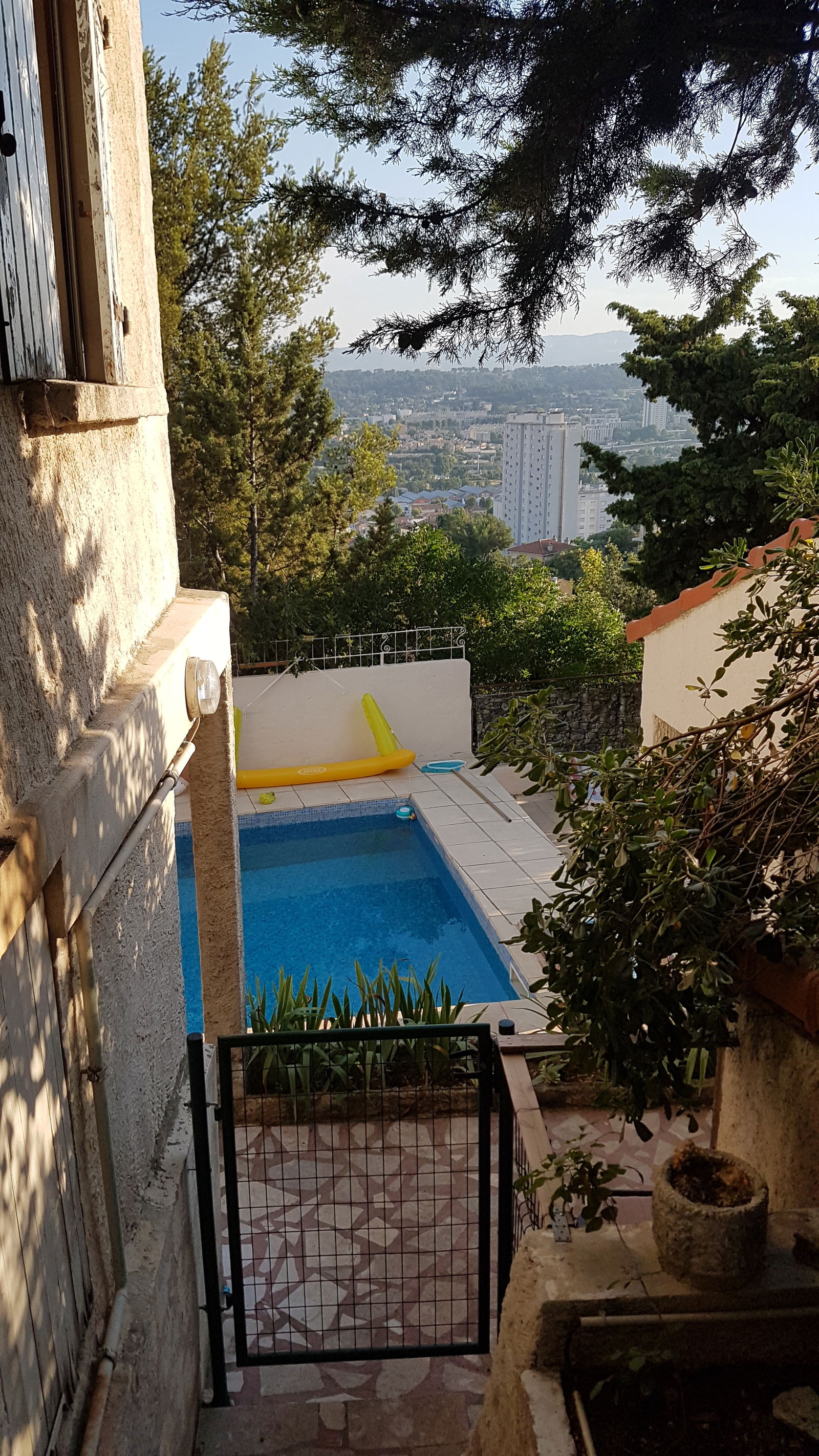 Homestay Marseille 260103
