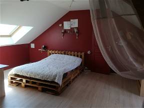 Room In Villemandeur Near Montargis Homestay