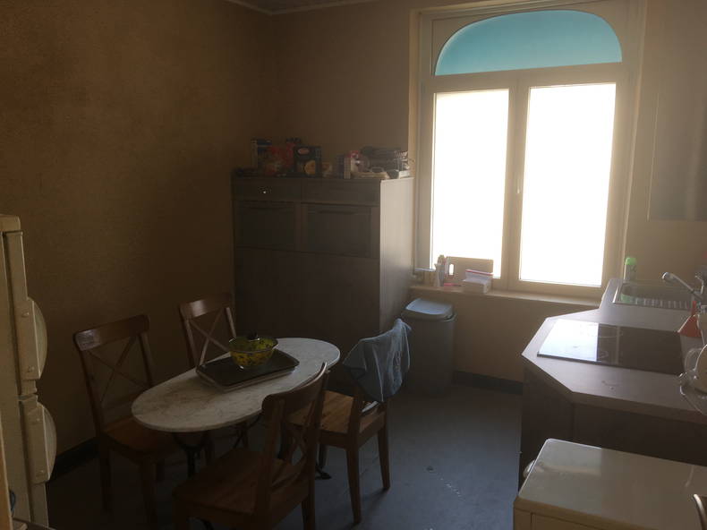 Kolokation Charleroi 392189-4