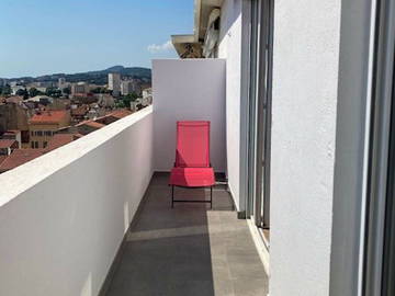 Homestay Toulon 294012-14