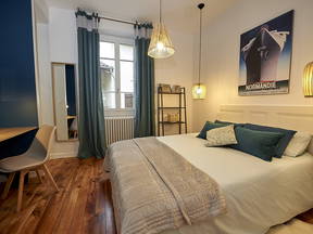 Zimmer/Suite in prächtigem Haus – Fiber