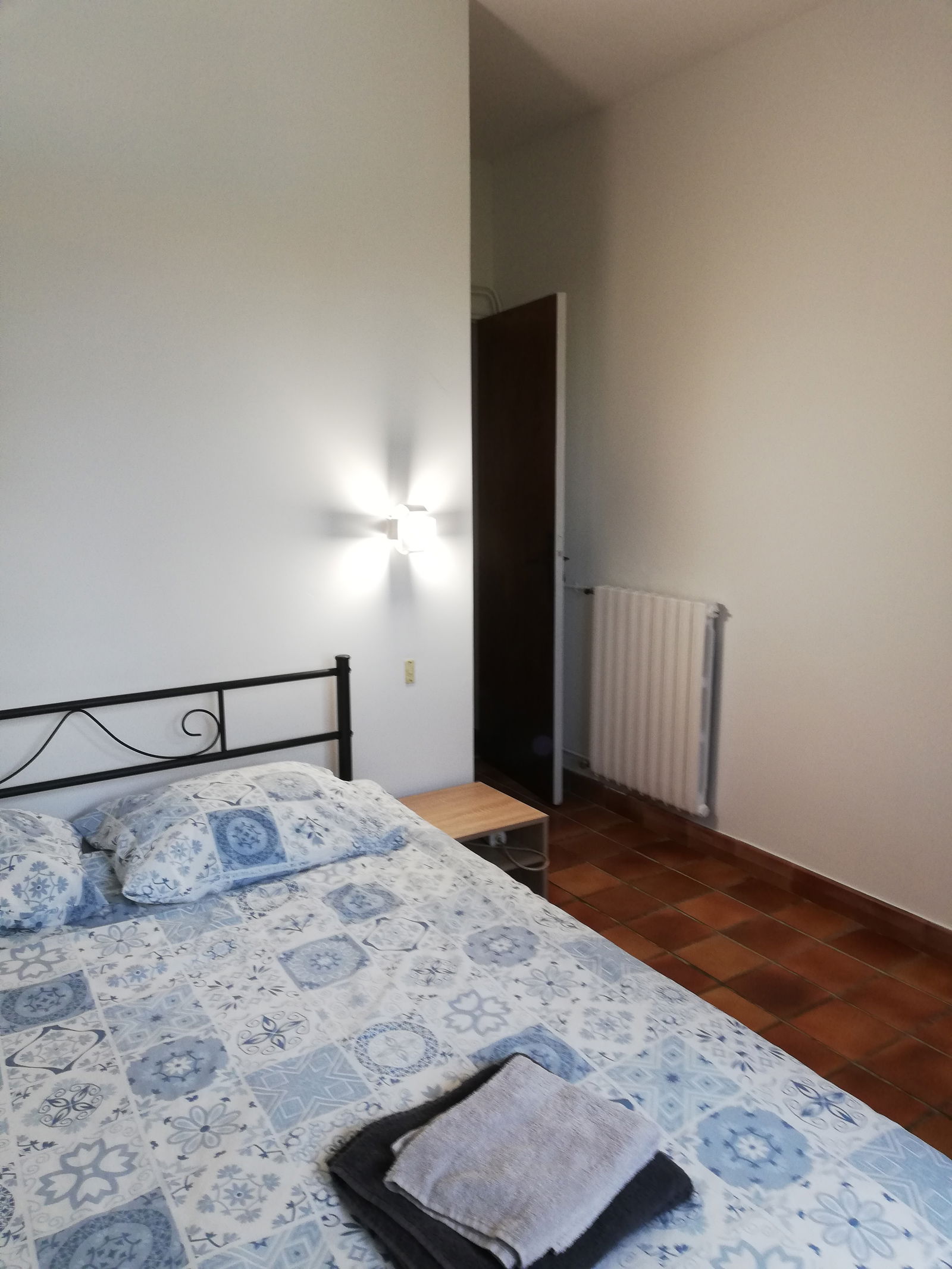 Famiglia Nîmes 246144