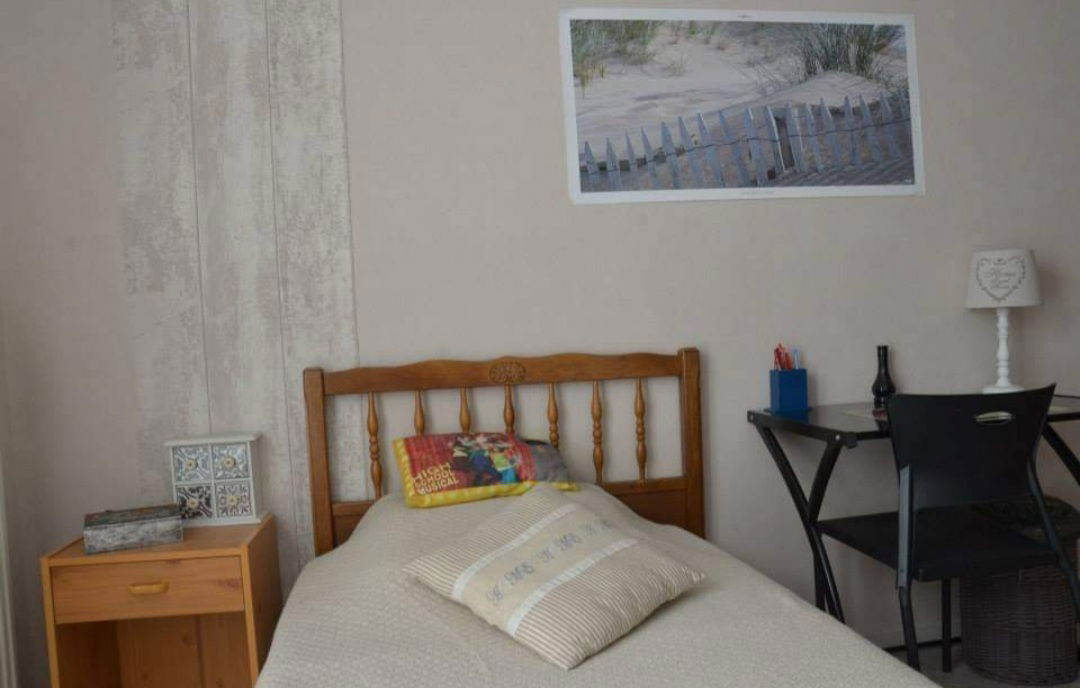 Homestay Saint-Priest 28609