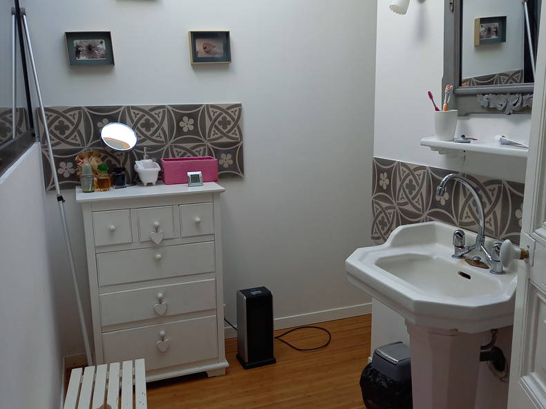 Hemvistelse Ruelle-sur-Touvre 63101-3