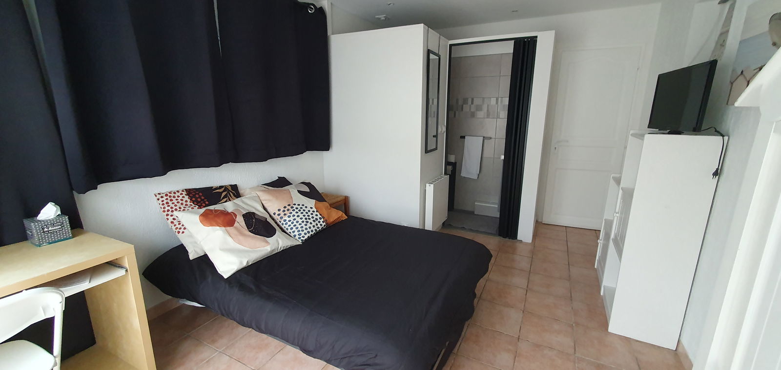 Homestay Frontignan 656101