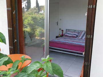 Roomlala | Room with terrace overlooking the garden for rent