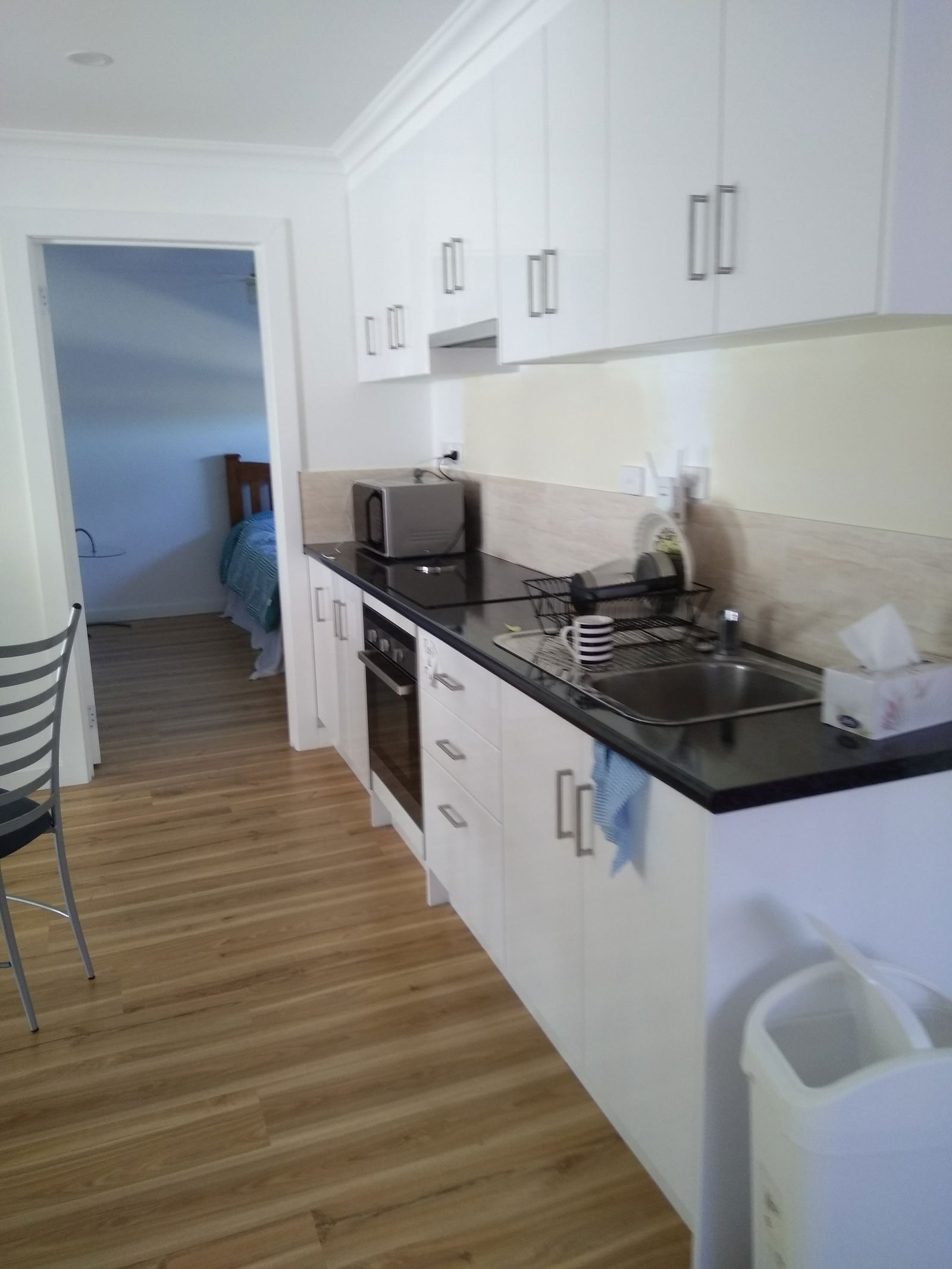Homestay Dianella 190906