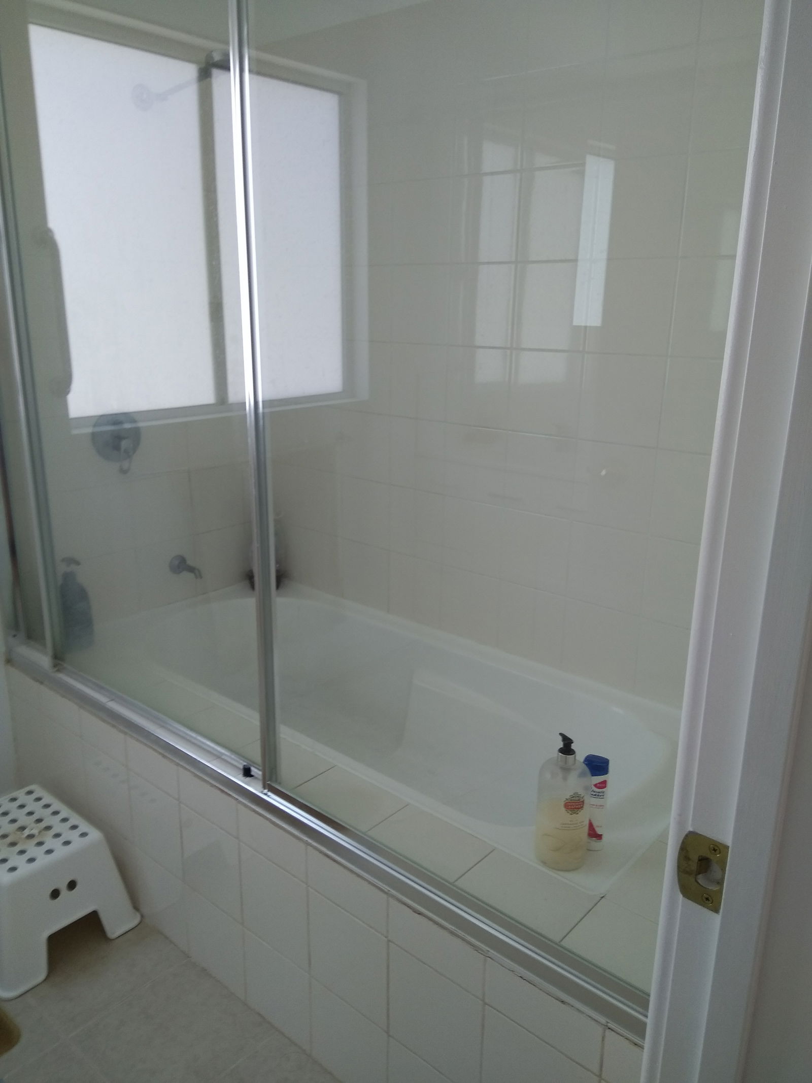 Homestay Dianella 190906