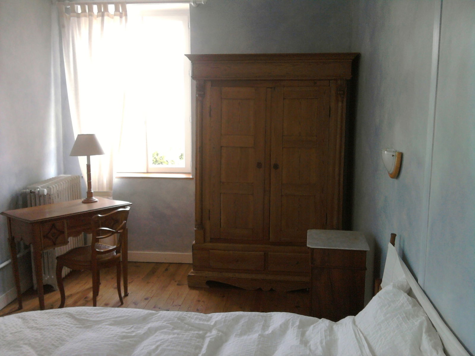 Homestay Civry-la-Forêt 90091