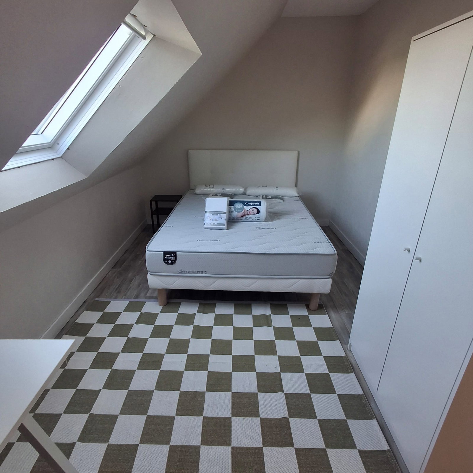 Homestay Vezin-le-Coquet 674825