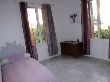 Room For Rent Hyères 13233