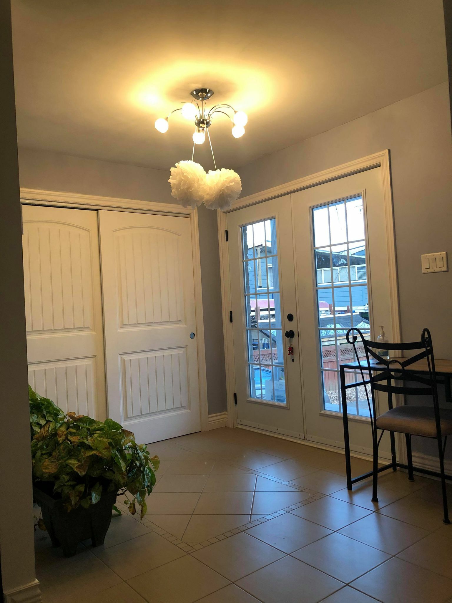 Homestay Laval 241805