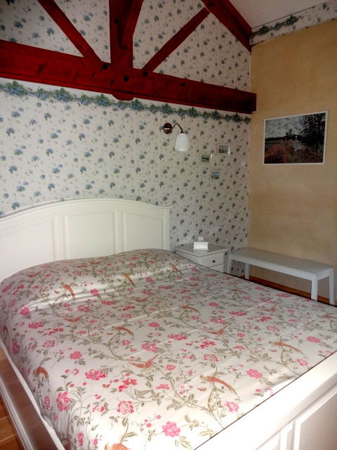 Bed And Breakfast Matour 98953