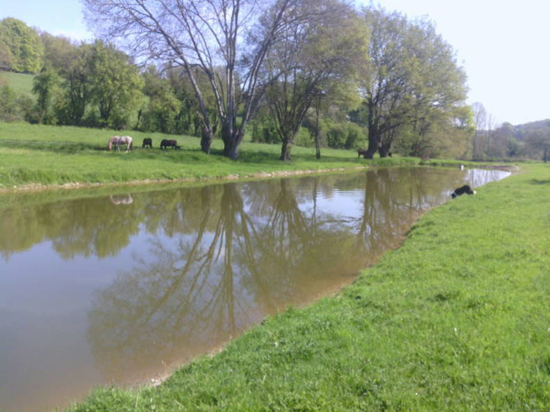 Habitaciones De Huéspedes Mardilly 93381-3